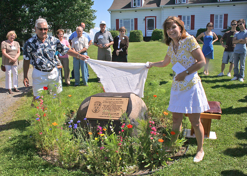 Inauguration de la plaque