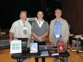 Pierre, Jonathan Lemire, conférencier, et Raymond
